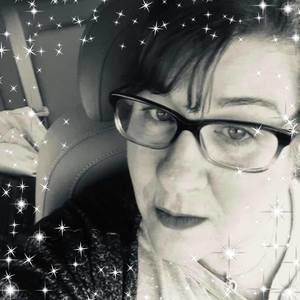 Meet your Posher, Kelli